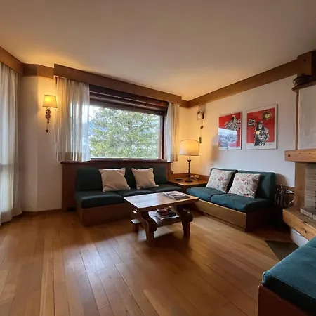 Cozy 3 Bedroom With Access To Garden Apartamento