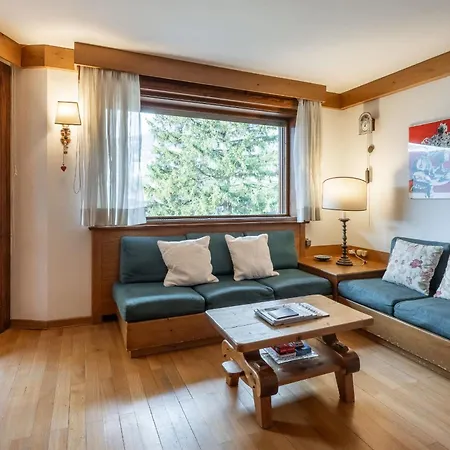 Cozy 3 Bedroom With Access To Garden * Cortina dʼAmpezzo